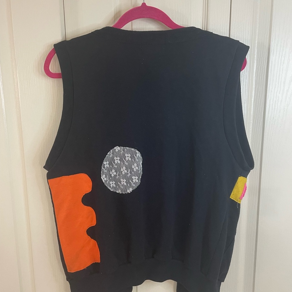 Colorful Geometric Pattern Vest - Picture 3 of 3